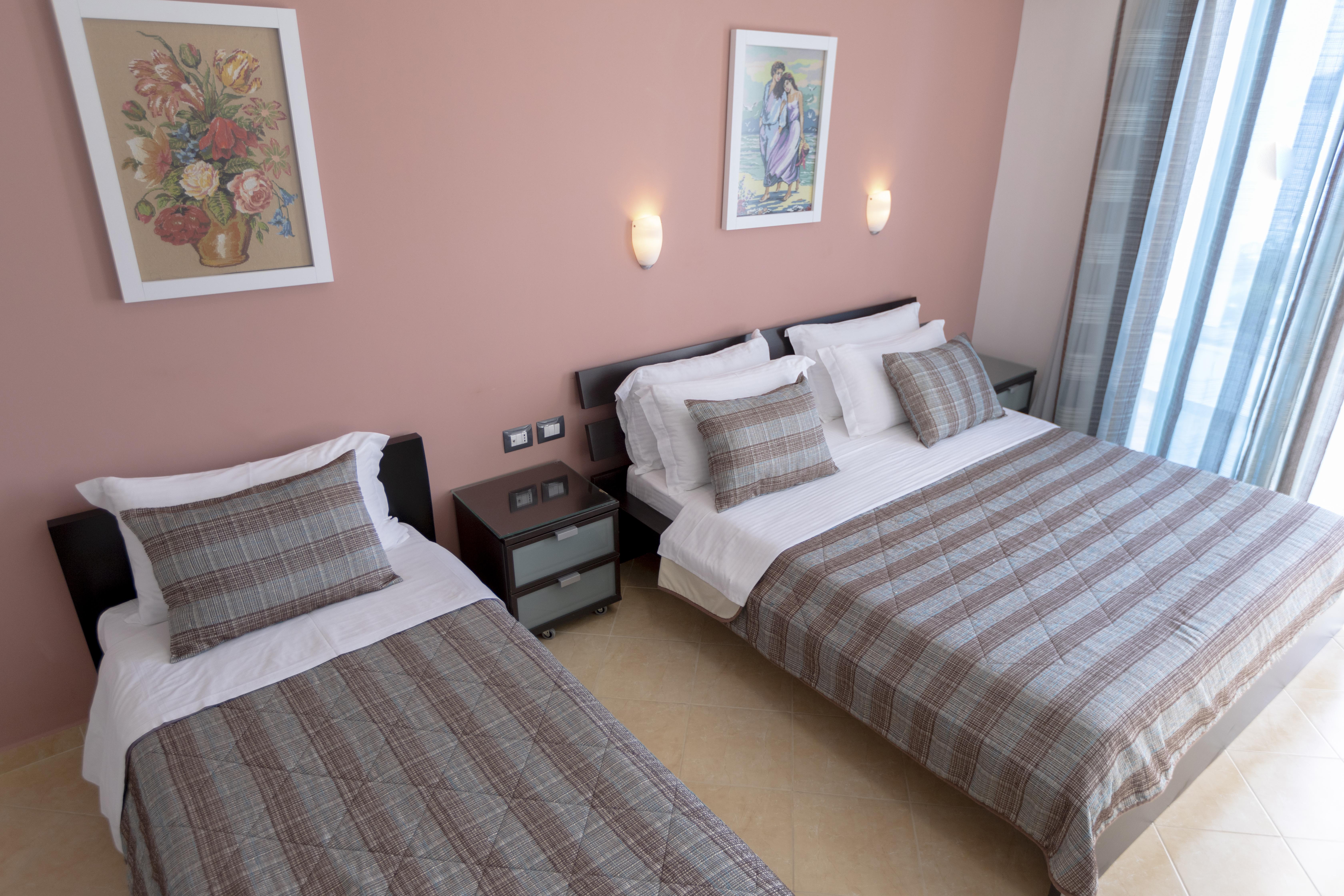 Hotel Oasis Sarande Bagian luar foto