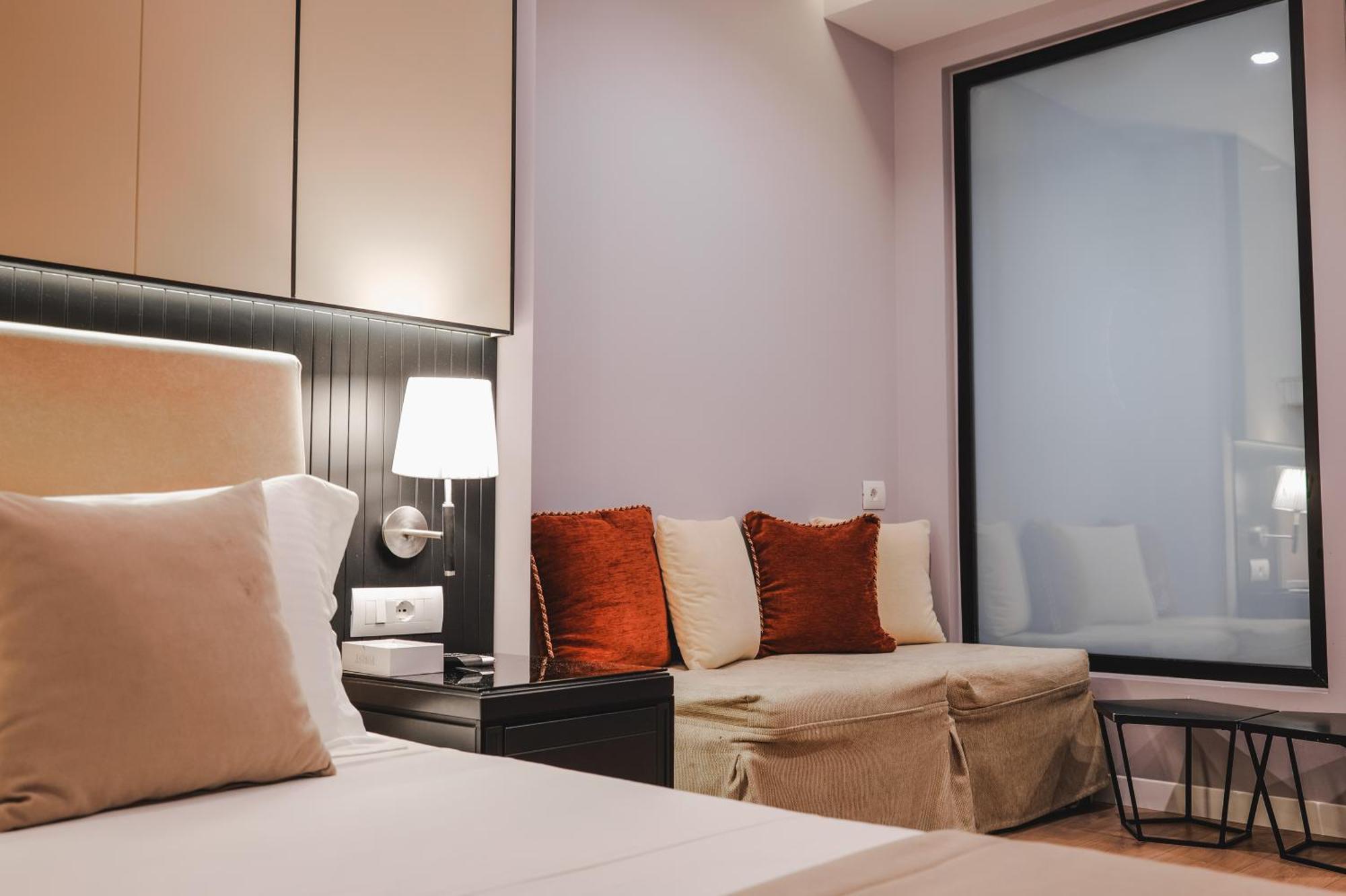 Hotel Oasis Sarande Bagian luar foto
