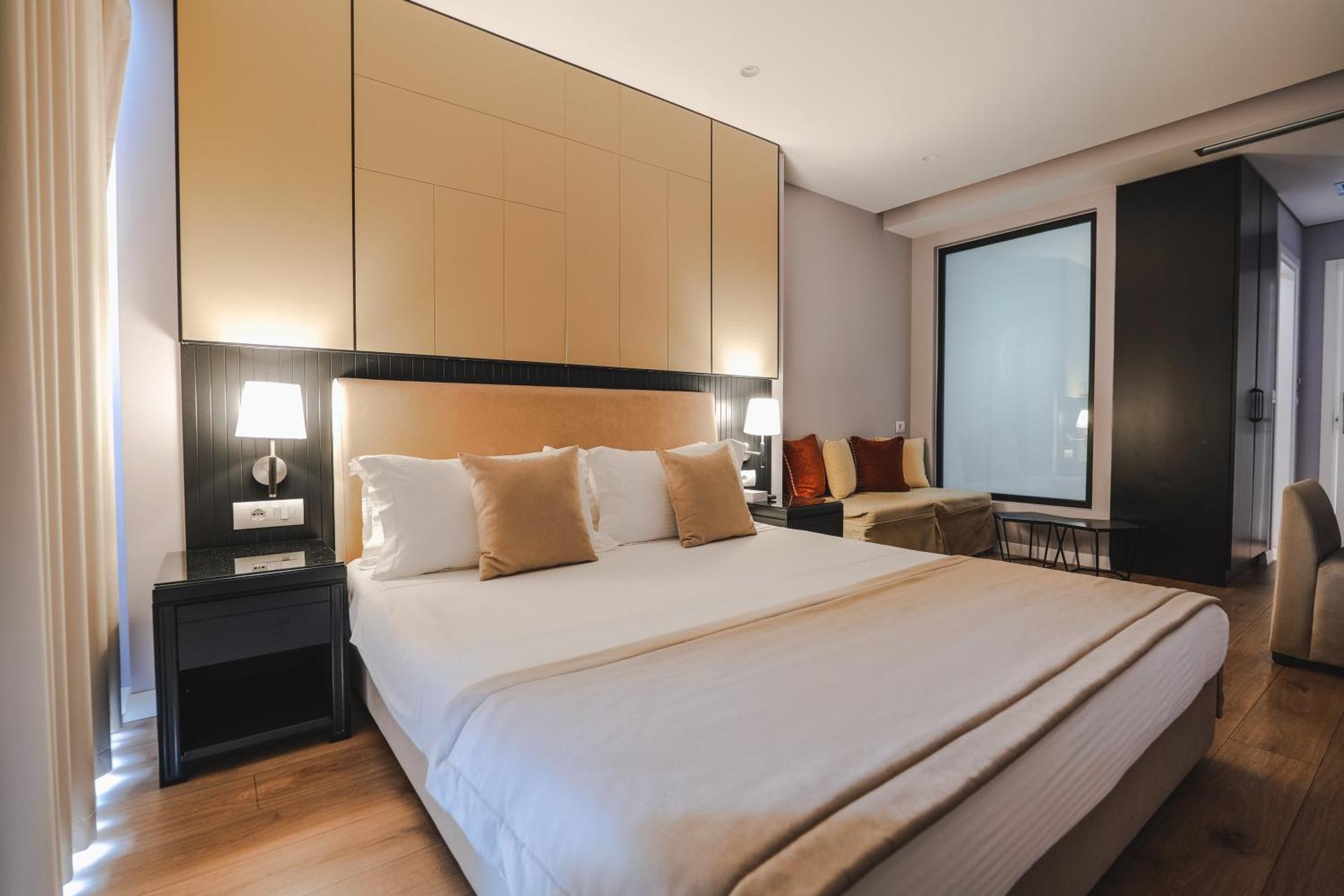 Hotel Oasis Sarande Bagian luar foto